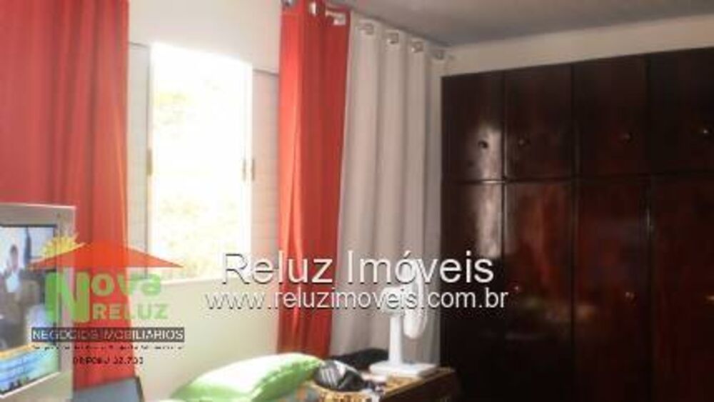 Casa à venda com 1 quarto, 311m² - Foto 1