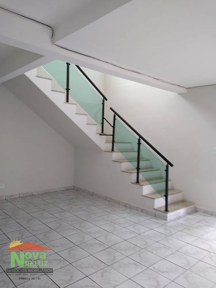 Casa, 3 quartos, 200 m² - Foto 2