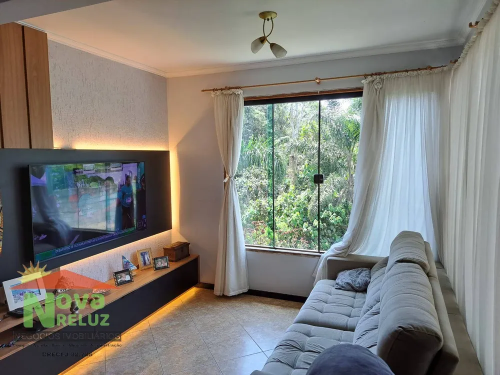 Chácara, 4 quartos, 980 m² - Foto 1