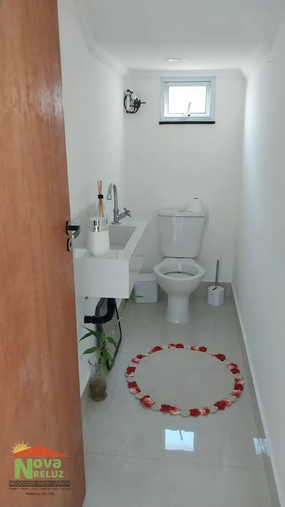 Sobrado, 3 quartos, 200 m² - Foto 1