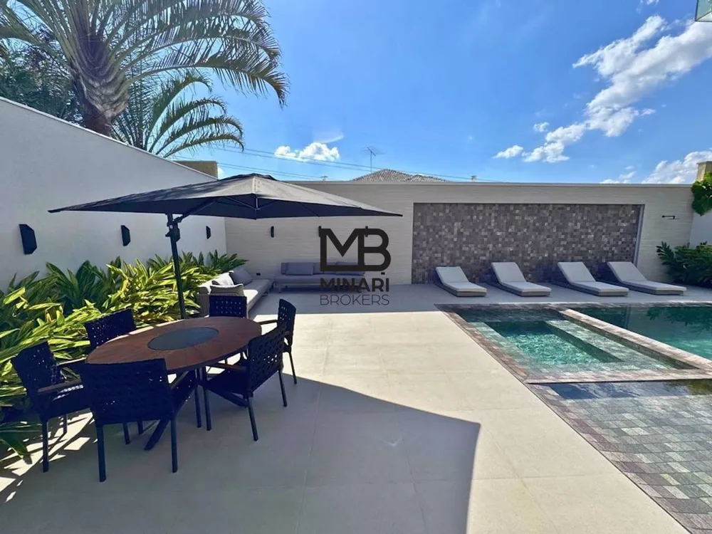 Casa, 5 quartos, 739 m² - Foto 1