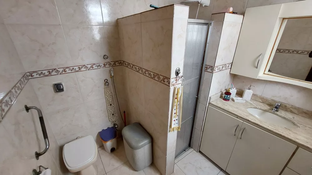 Casa, 5 quartos, 180 m² - Foto 4