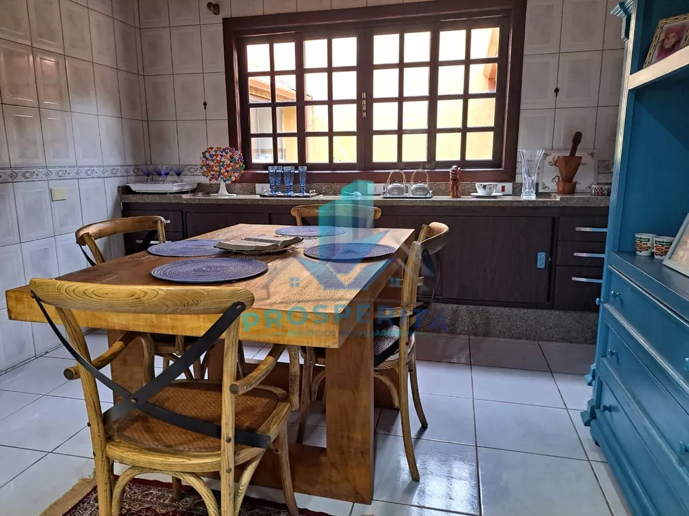 Sobrado à venda com 3 quartos, 300m² - Foto 11