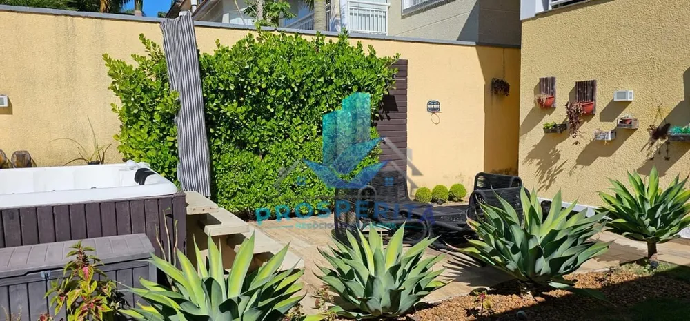 Casa, 4 quartos, 293 m² - Foto 2