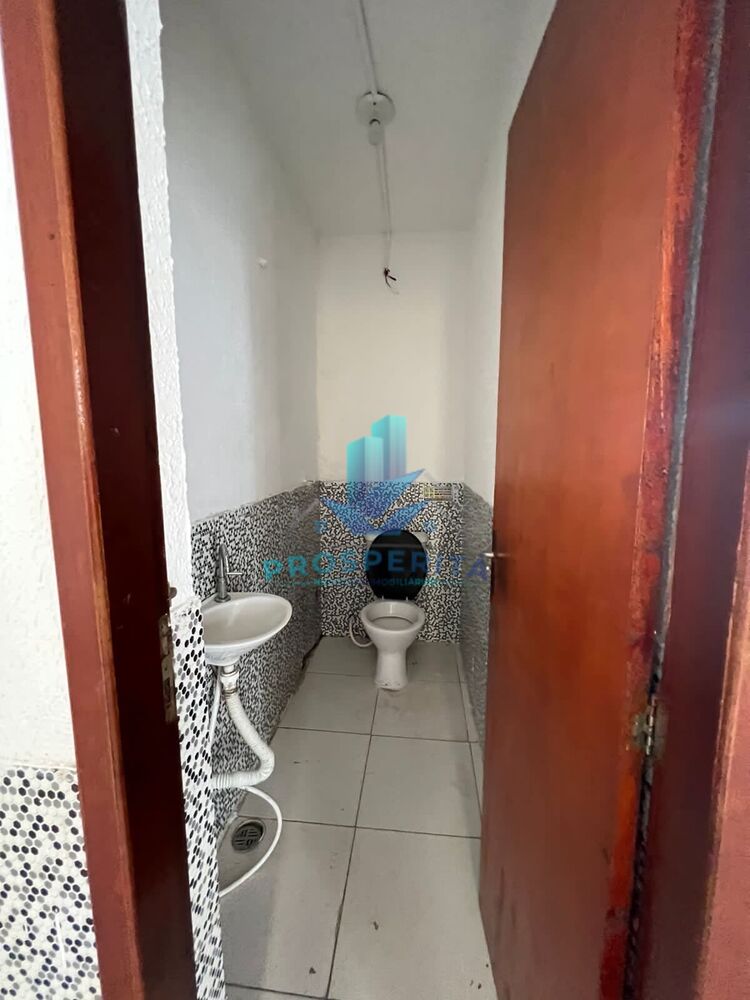 Casa à venda com 2 quartos, 250m² - Foto 6