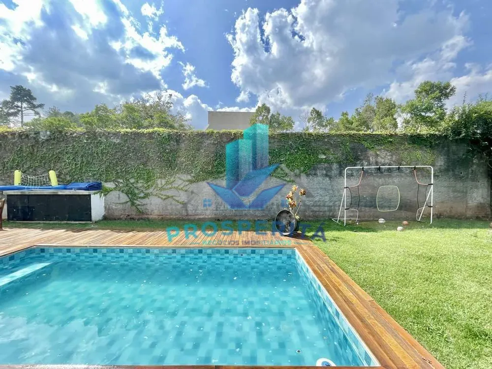 Casa, 3 quartos, 277 m² - Foto 1