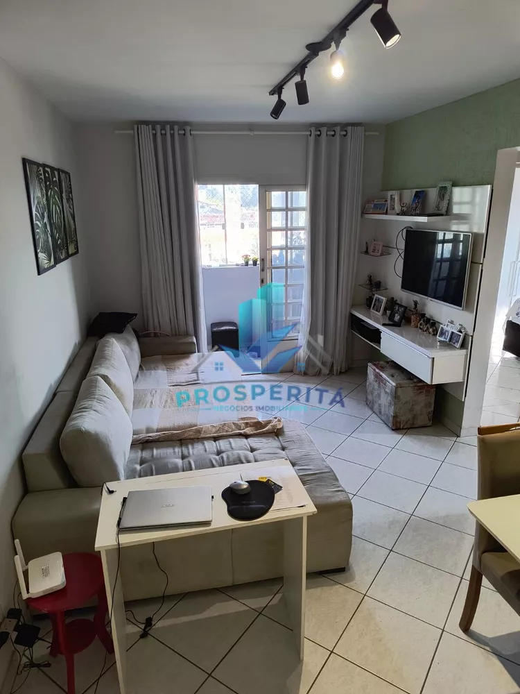 Apartamento para alugar com 2 quartos, 64m² - Foto 2