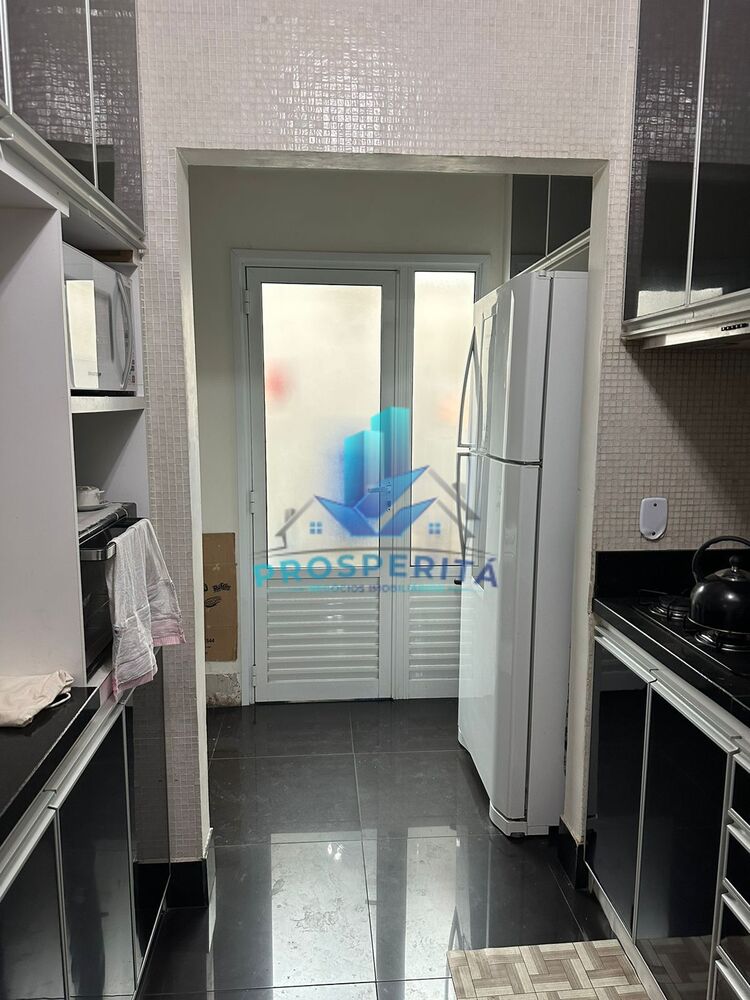 Casa de Condomínio para alugar com 3 quartos - Foto 1