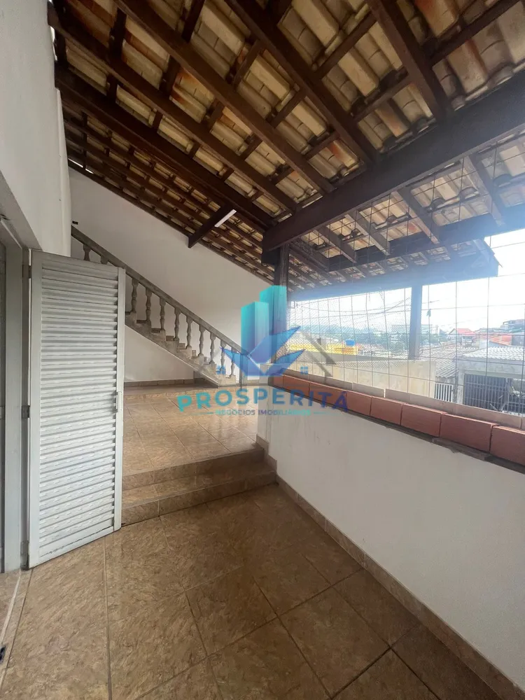 Sobrado, 3 quartos, 216 m² - Foto 2