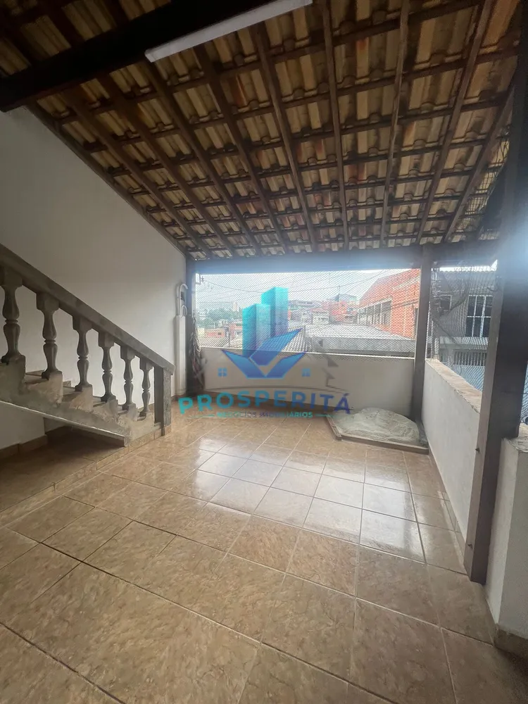 Sobrado, 3 quartos, 216 m² - Foto 2