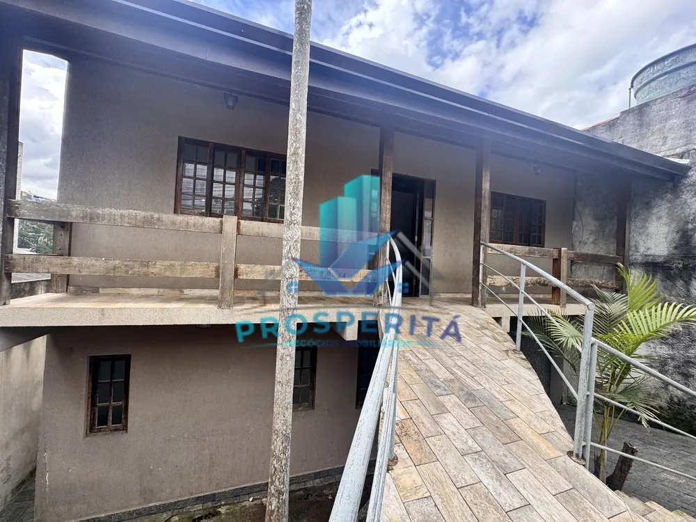 Casa, 3 quartos, 192 m² - Foto 2