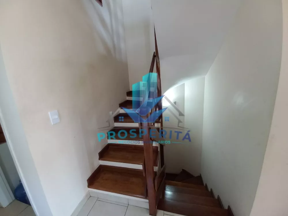 Casa à venda com 3 quartos, 160m² - Foto 4