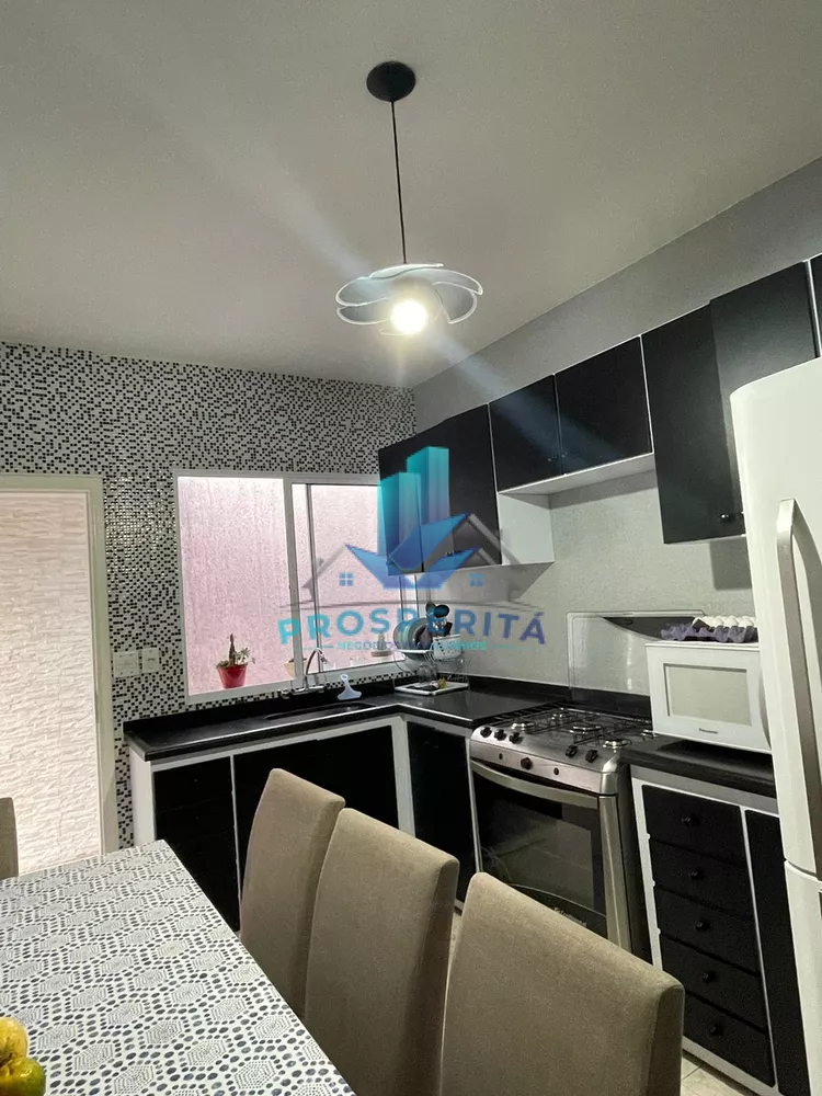 Sobrado à venda com 3 quartos, 88m² - Foto 4