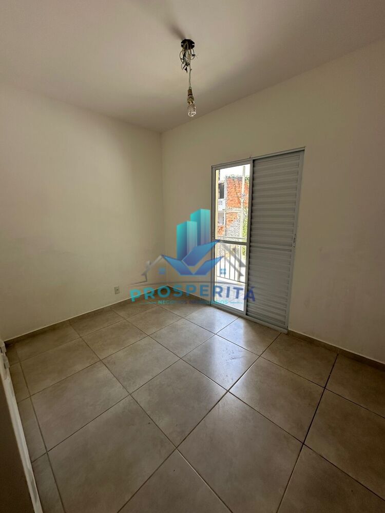 Sobrado à venda com 2 quartos, 60m² - Foto 4
