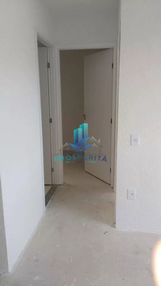 Apartamento à venda com 2 quartos, 38m² - Foto 4