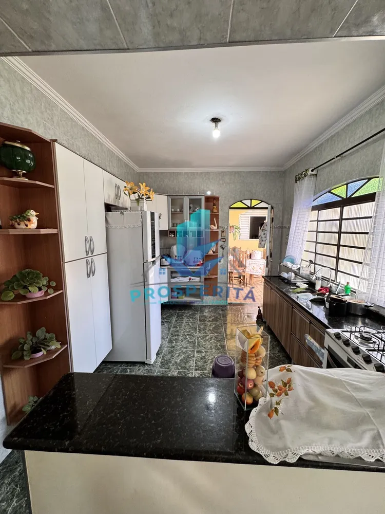 Casa, 3 quartos, 298 m² - Foto 3