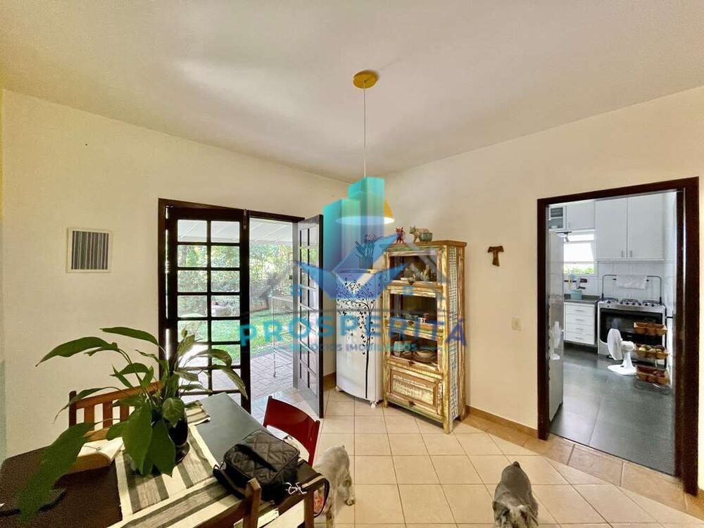 Casa à venda com 4 quartos, 380m² - Foto 6