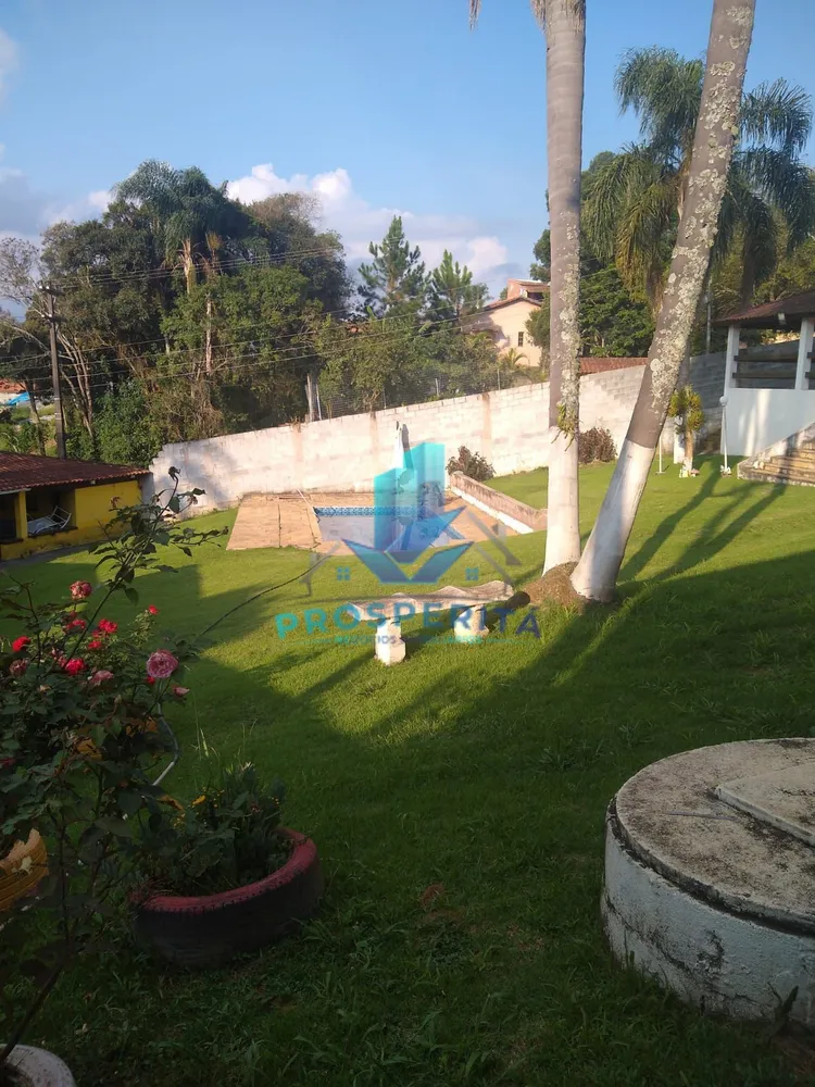 Chácara, 3 quartos, 1280 m² - Foto 1