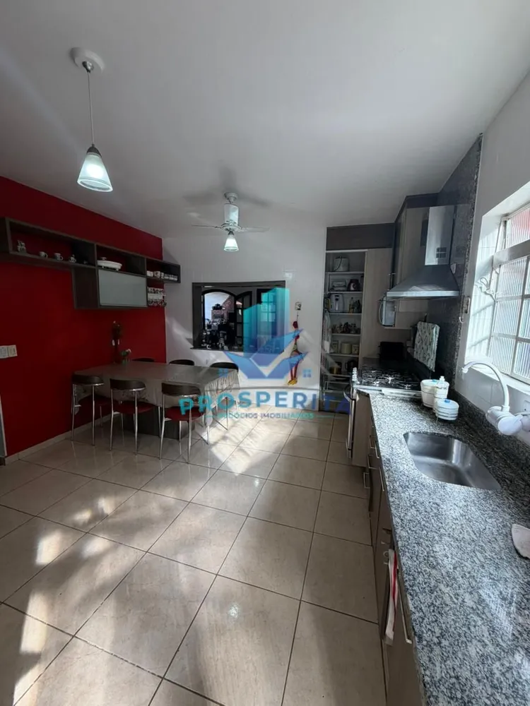 Chácara, 4 quartos, 1700 m² - Foto 4