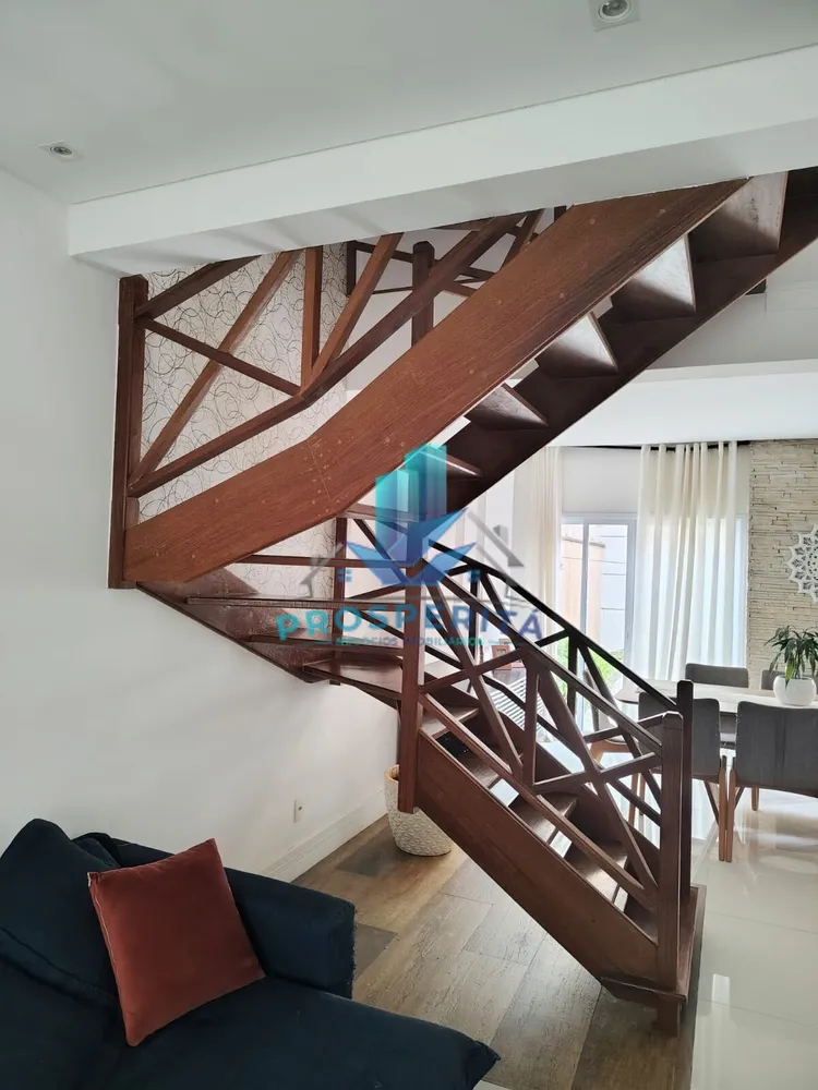 Casa, 3 quartos, 122 m² - Foto 1