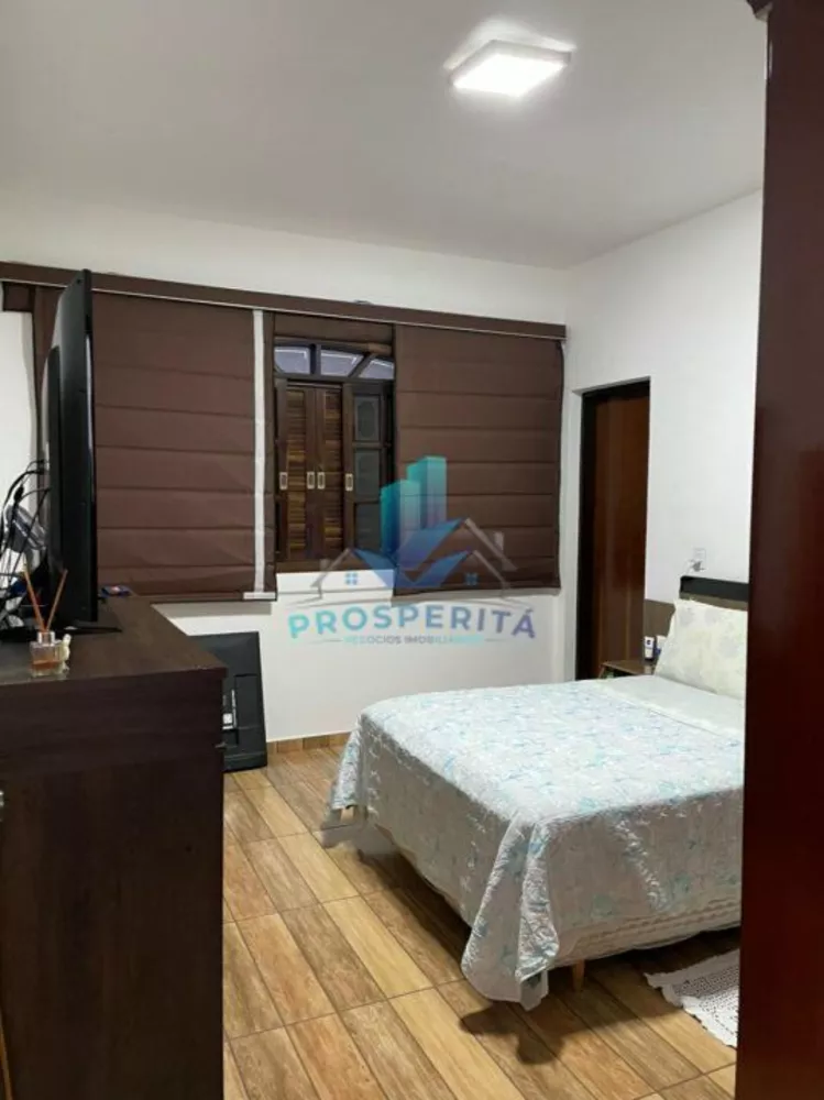 Casa à venda com 3 quartos, 300m² - Foto 7