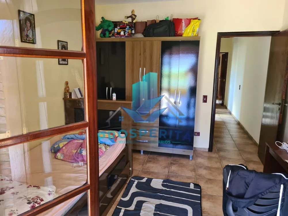 Casa, 3 quartos, 208 m² - Foto 1