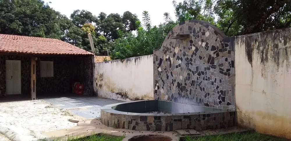 Chácara, 5 quartos, 2580 m² - Foto 1