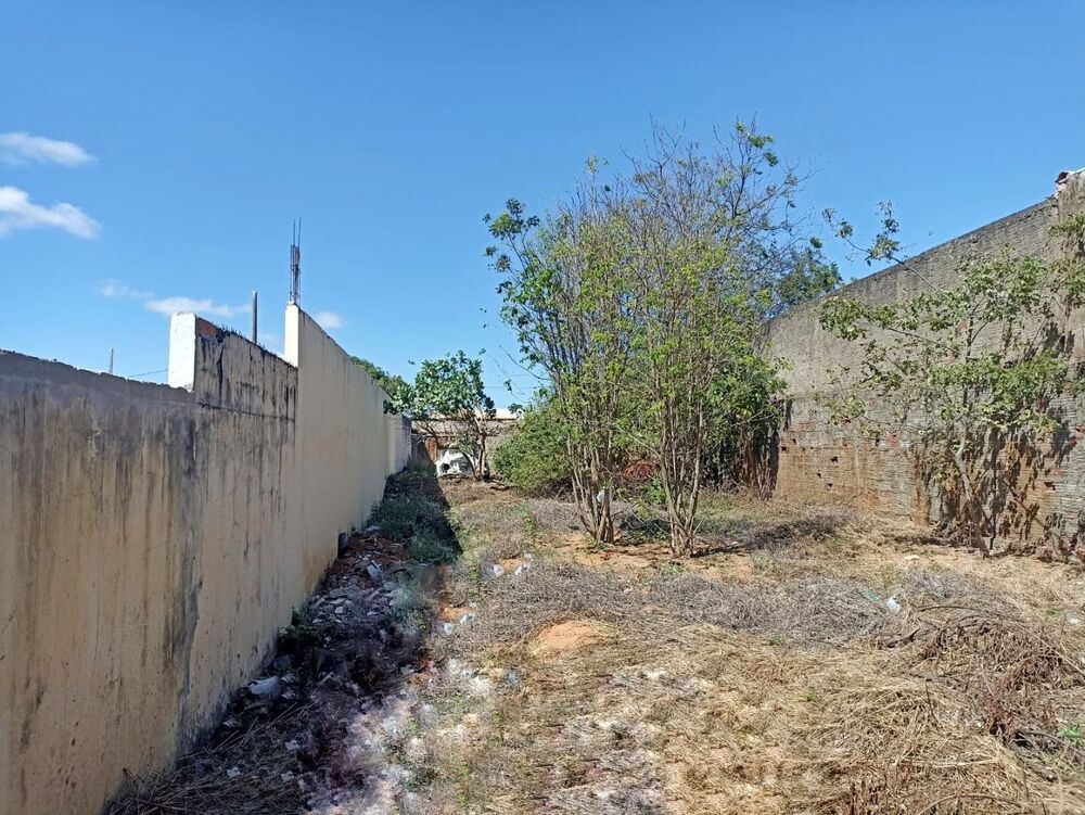Loteamento e Condomínio, 450 m² - Foto 2