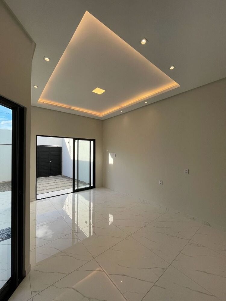 Casa à venda com 3 quartos, 96m² - Foto 2