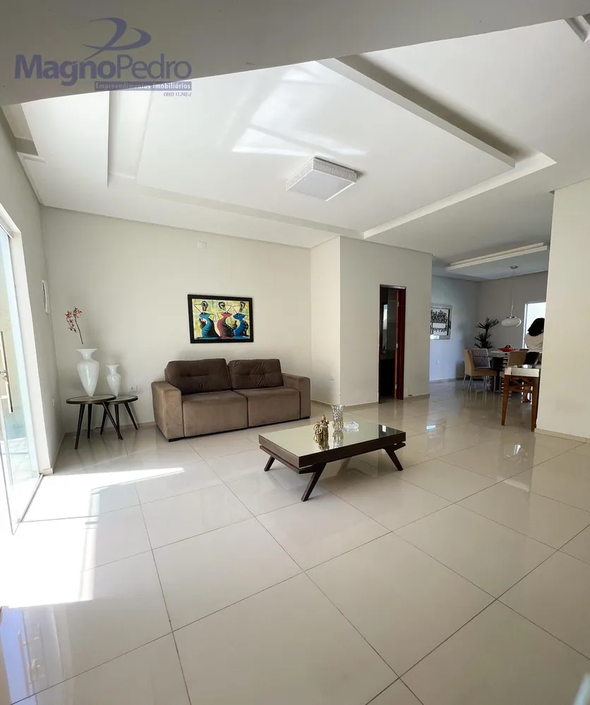 Casa, 4 quartos, 310 m² - Foto 1