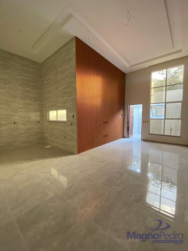 Casa à venda com 3 quartos, 200m² - Foto 4
