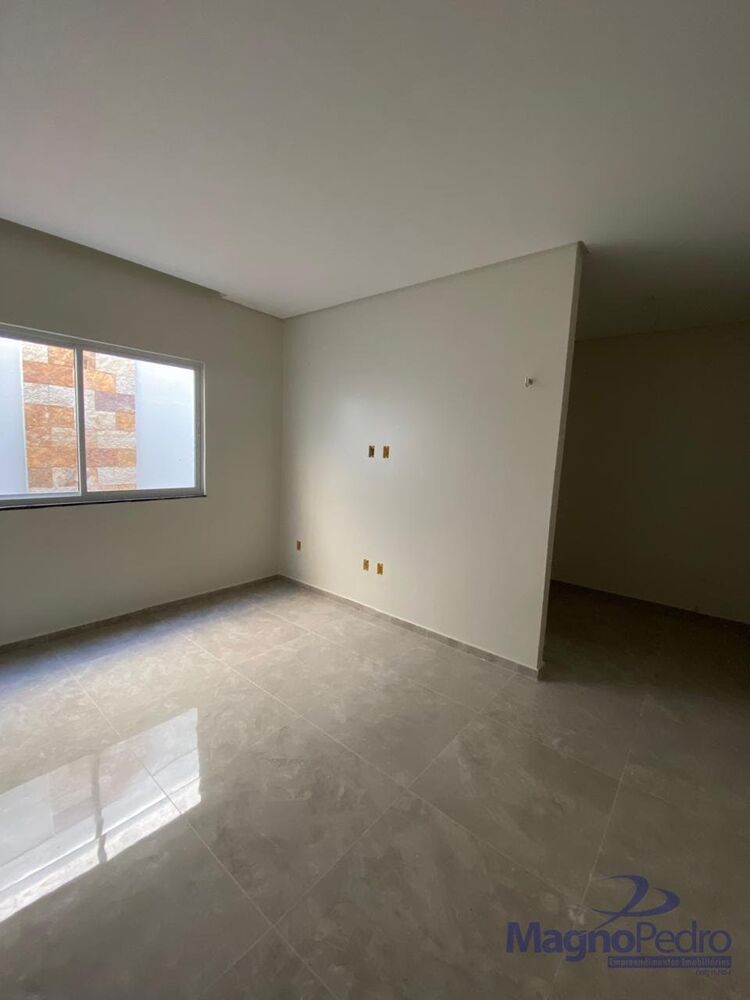 Casa à venda com 3 quartos, 200m² - Foto 8