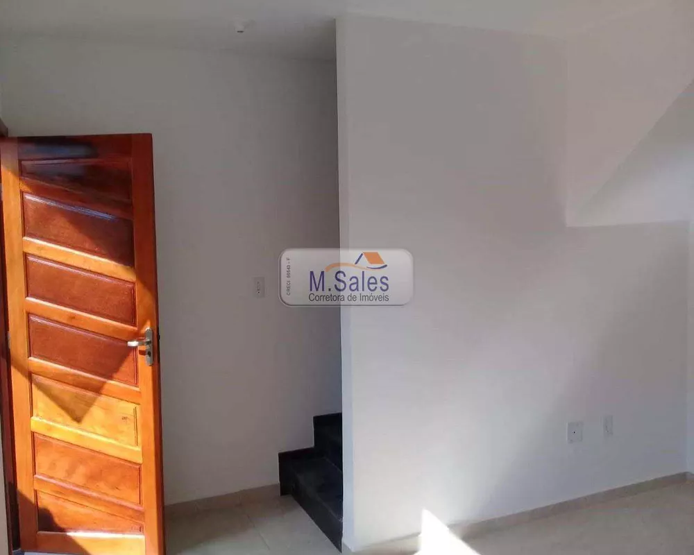 Sobrado à venda com 2 quartos, 68m² - Foto 4