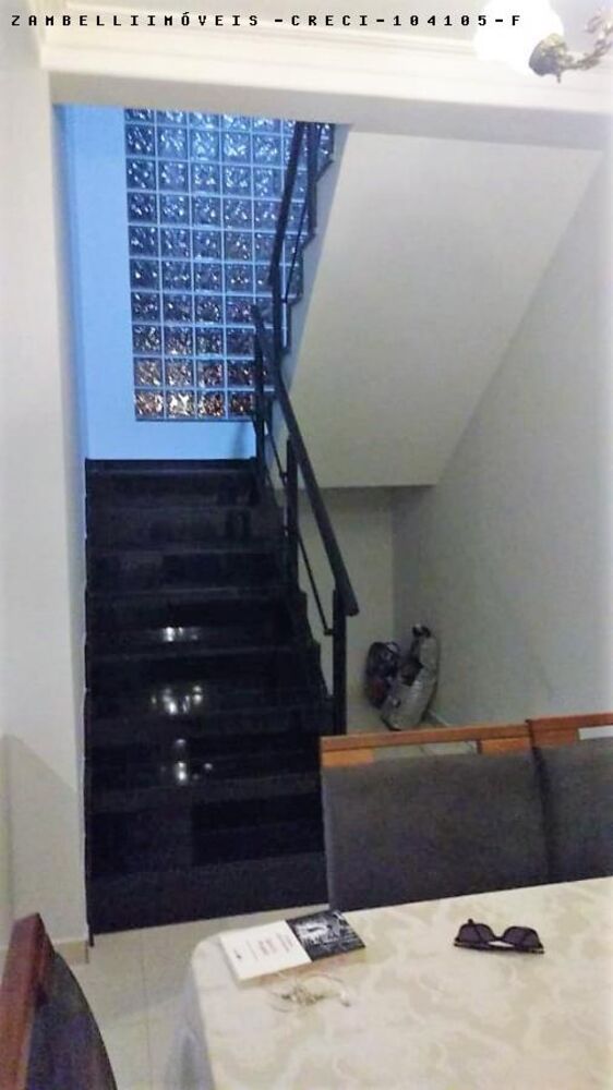 Casa de Condomínio à venda com 3 quartos, 360m² - Foto 4