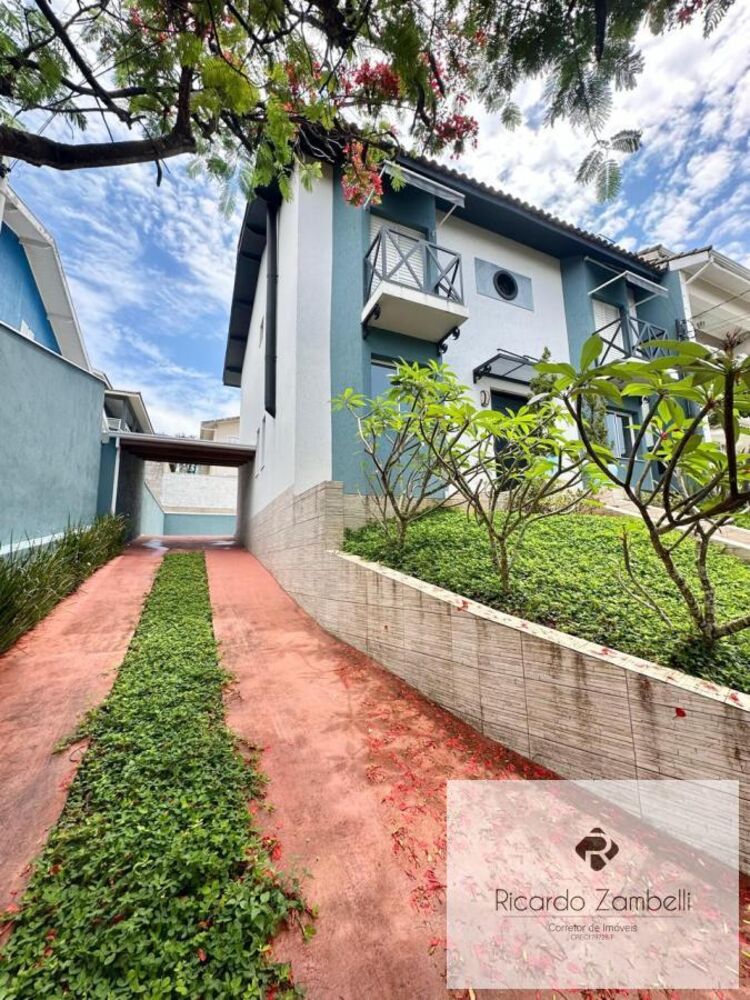 Casa de Condomínio à venda com 3 quartos, 300m² - Foto 1