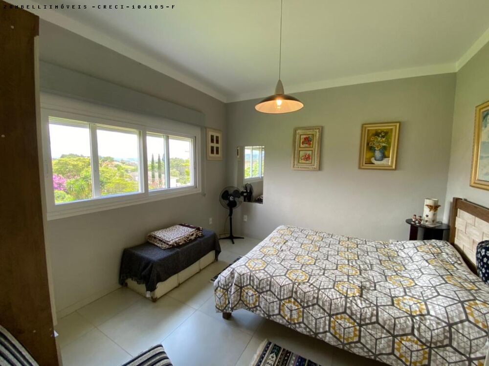 Casa de Condomínio à venda com 5 quartos, 700m² - Foto 2