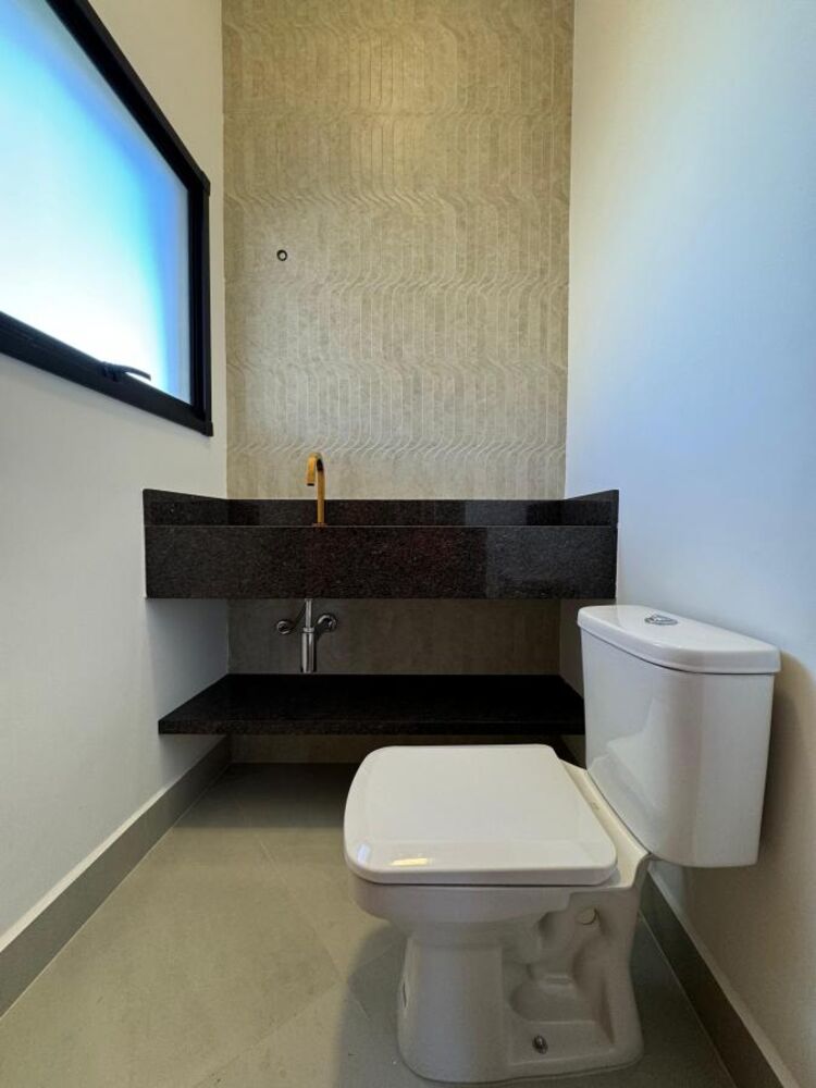 Casa de Condomínio à venda com 3 quartos, 250m² - Foto 4