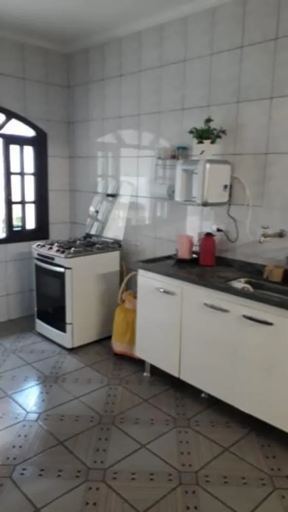 Casa, 3 quartos, 250 m² - Foto 4