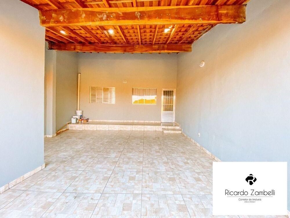 Casa à venda com 2 quartos, 144m² - Foto 1