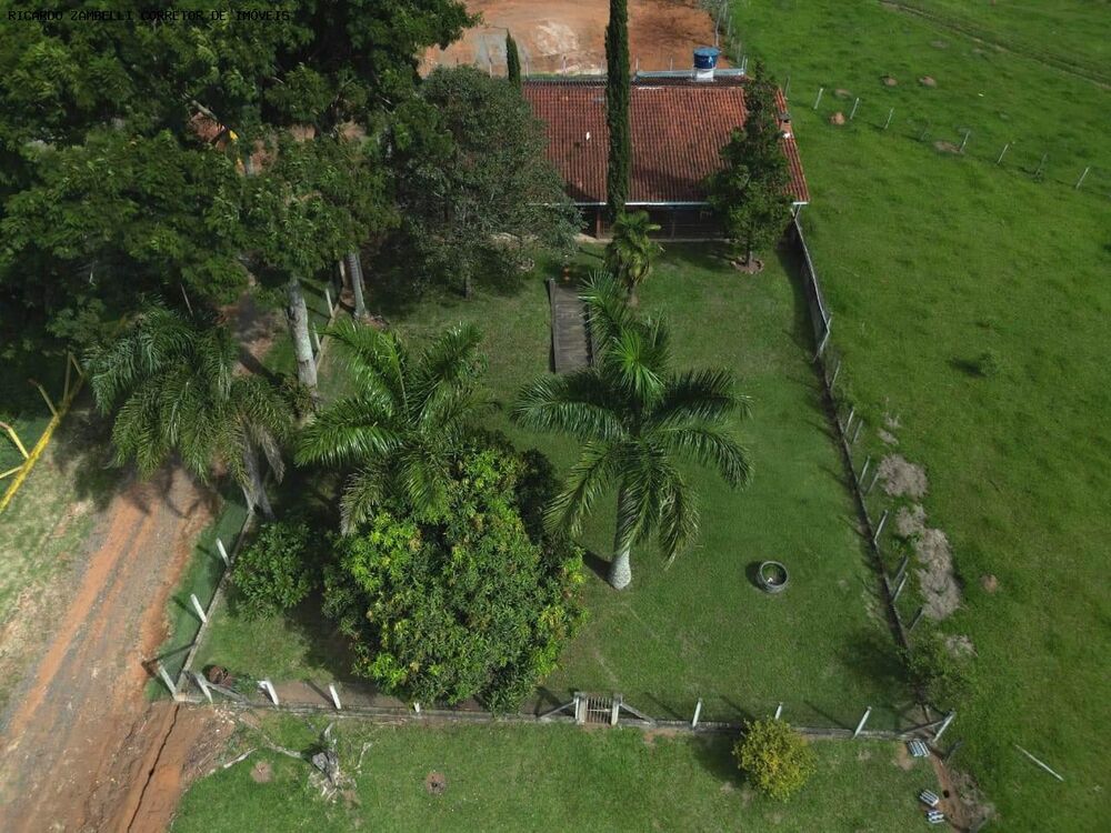 Chácara à venda com 3 quartos, 1500m² - Foto 3