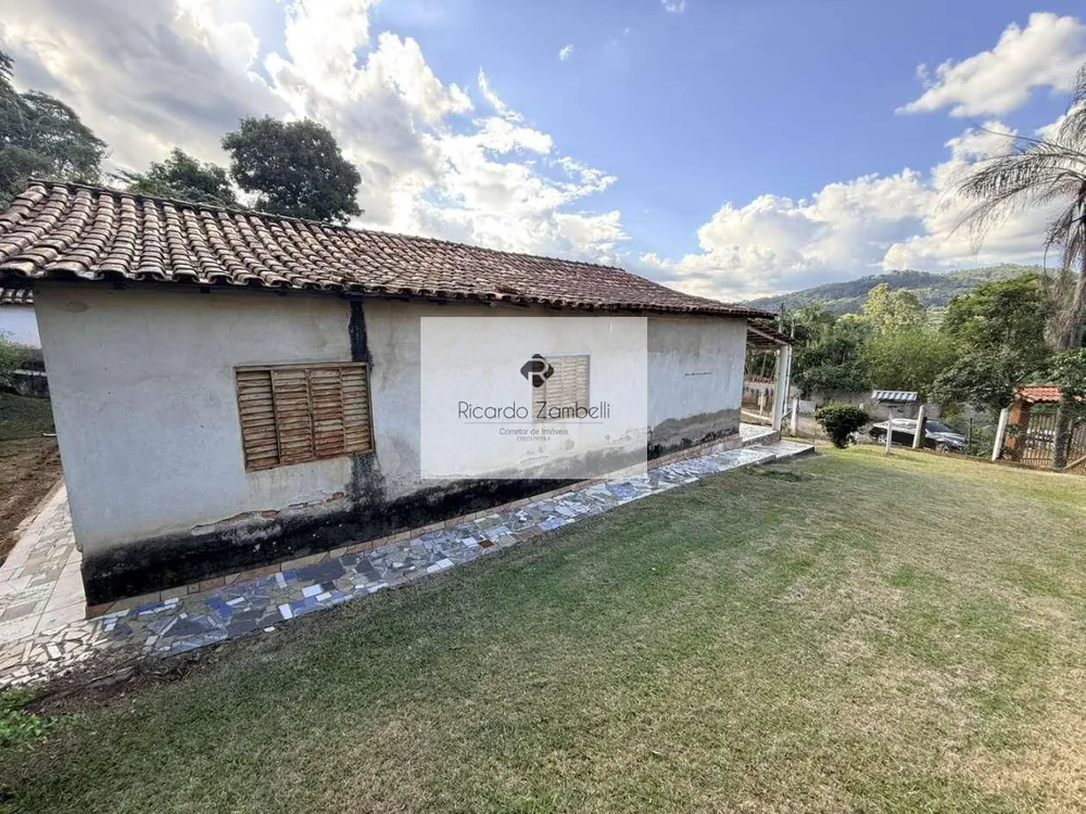 Chácara, 3 quartos, 1049 m² - Foto 1