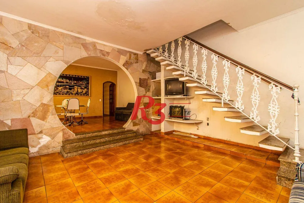 Casa, 3 quartos, 250 m² - Foto 1