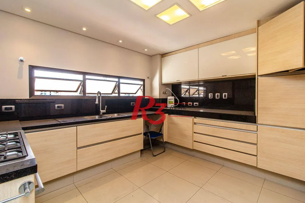 Apartamento, 3 quartos, 217 m² - Foto 1