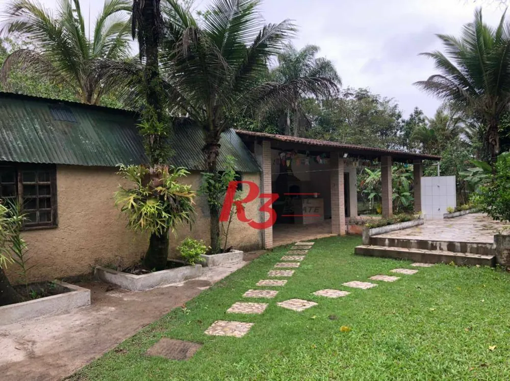 Chácara, 3 quartos, 1800 m² - Foto 1