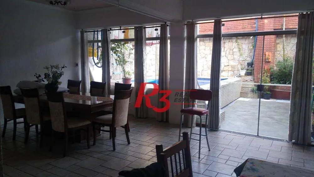 Casa, 4 quartos, 280 m² - Foto 1