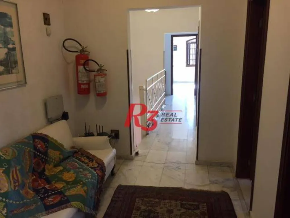 Casa, 8 quartos, 300 m² - Foto 1