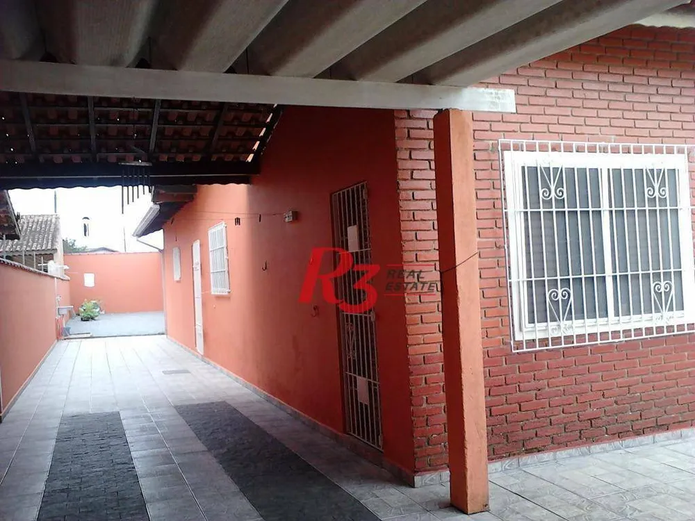 Casa, 6 quartos, 220 m² - Foto 1