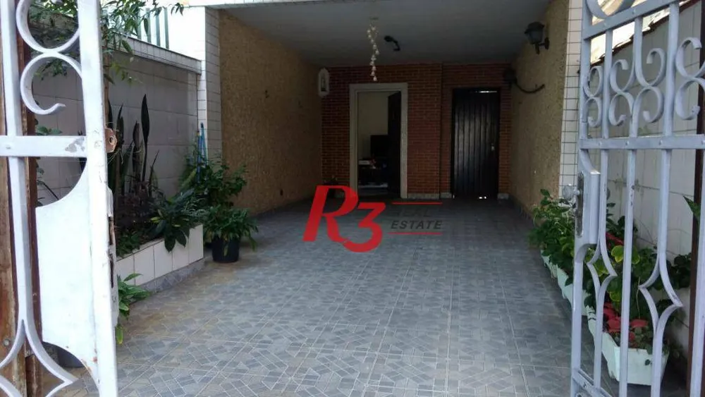 Casa, 3 quartos, 209 m² - Foto 2