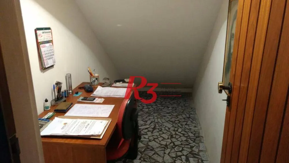 Casa, 3 quartos, 209 m² - Foto 4