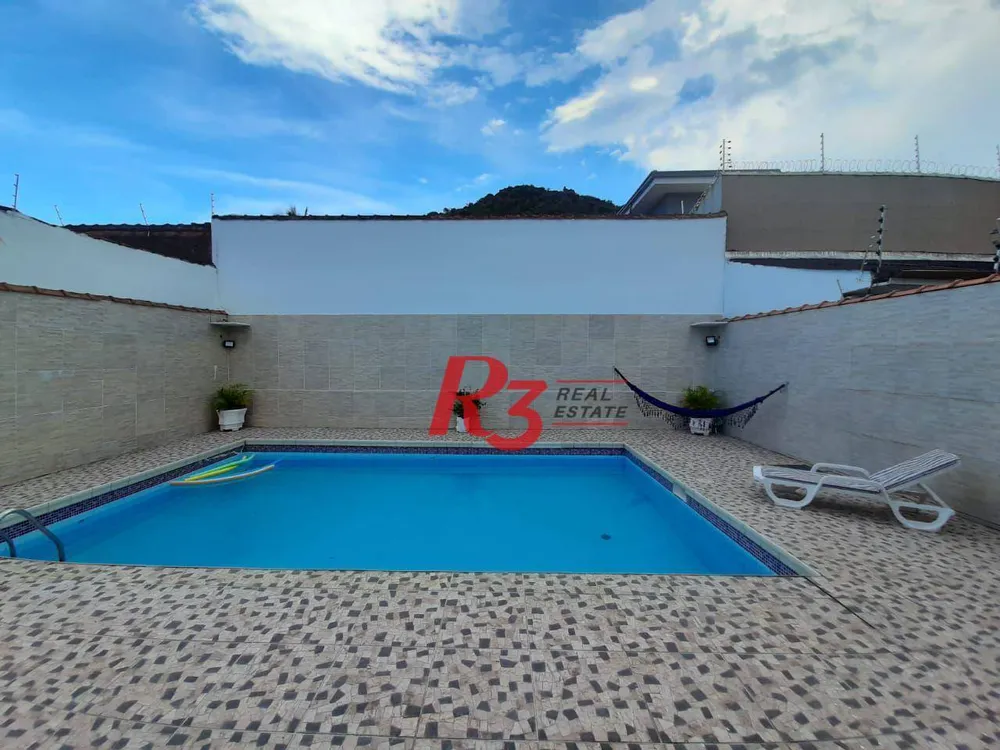 Casa, 4 quartos, 232 m² - Foto 1